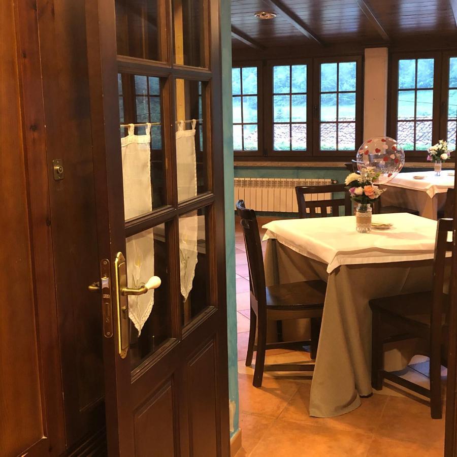 Hotel Restaurante La Carasca Orlé Екстериор снимка