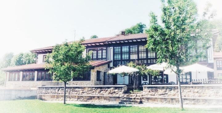 Hotel Restaurante La Carasca Orlé Екстериор снимка