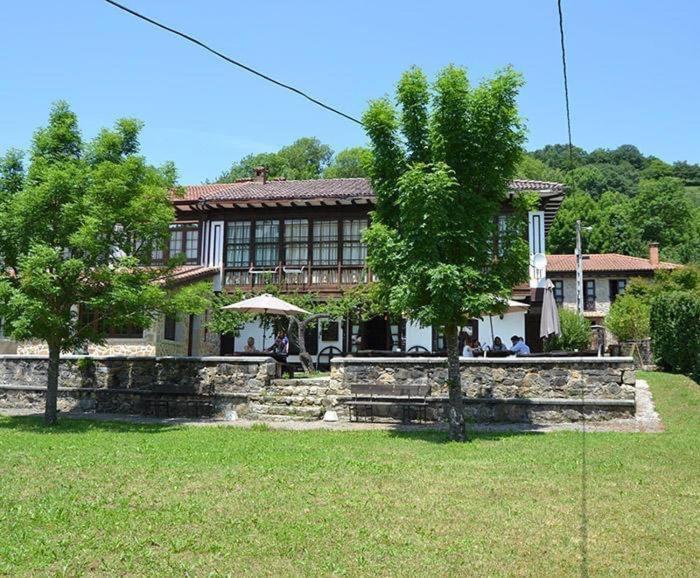 Hotel Restaurante La Carasca Orlé Екстериор снимка