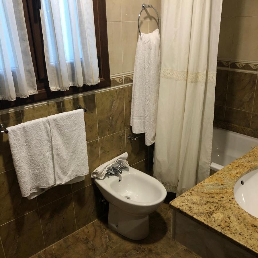 Hotel Restaurante La Carasca Orlé Екстериор снимка