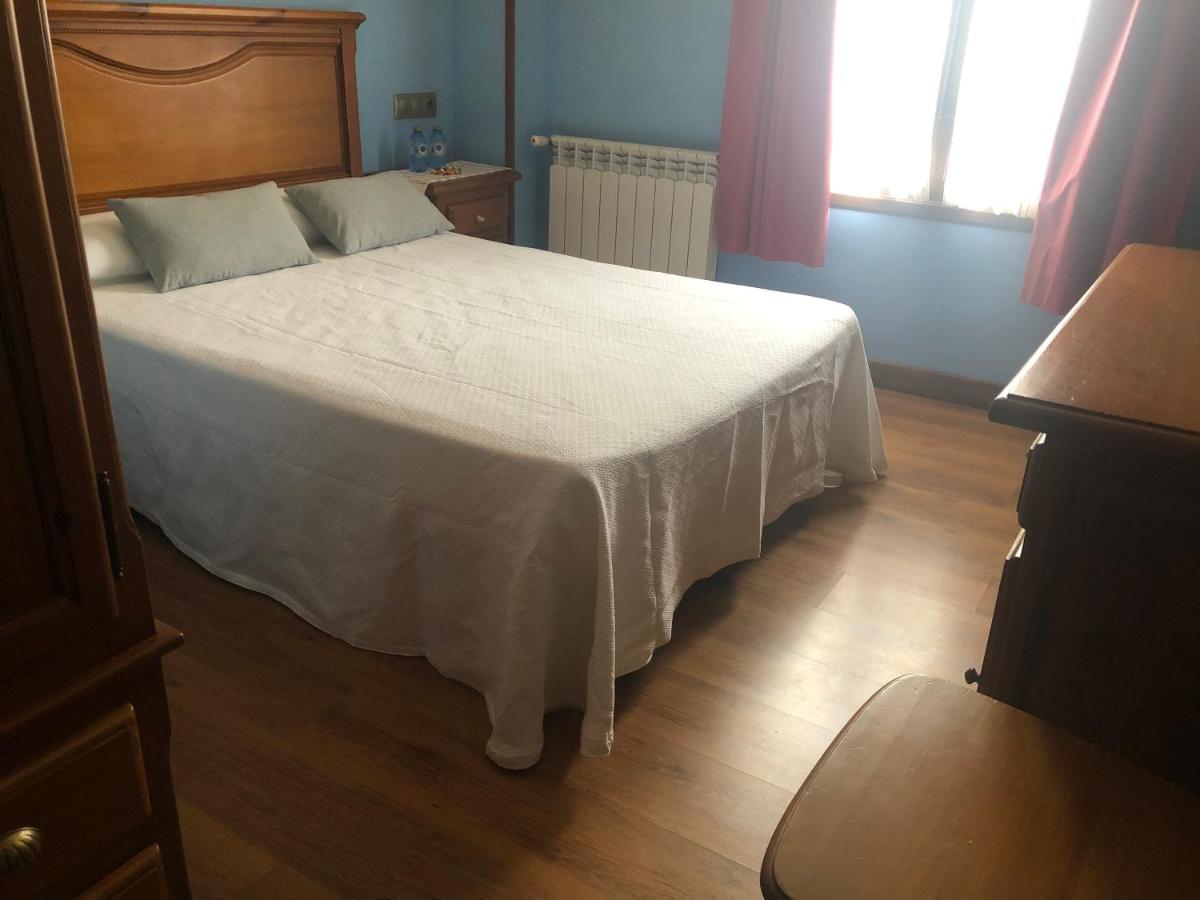Hotel Restaurante La Carasca Orlé Екстериор снимка